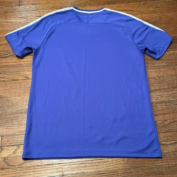 Nike tee - Picture 6 of 7